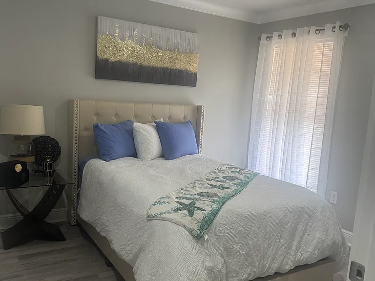 Prince Court Apartments — Photo 44