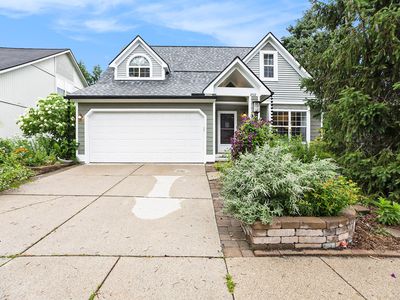2512 Jade Ct, Ann Arbor, MI, 48103