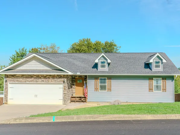 151 Clear Creek Way, Kodak, TN 37764