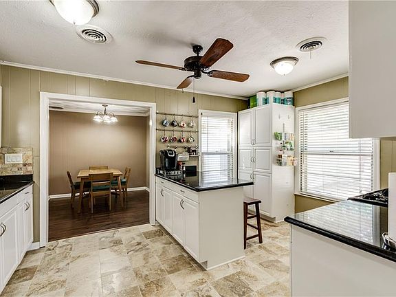 5th image of 1803 Denton Dr