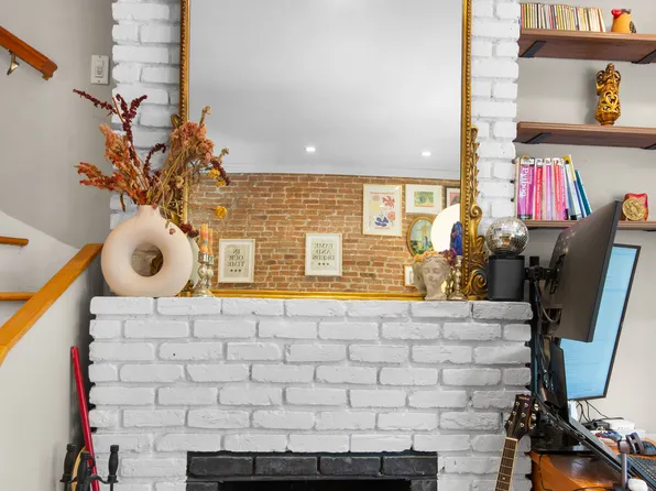 261 West 71st Street image 4 of 13