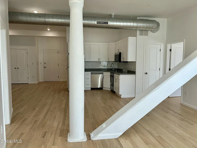 155 River St #2C — Photo 13