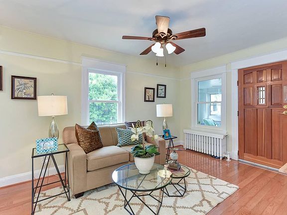 5th image of 215 E Howell Ave