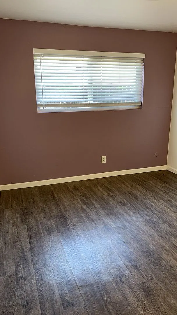 3470 Monroe Ave — Photo 4