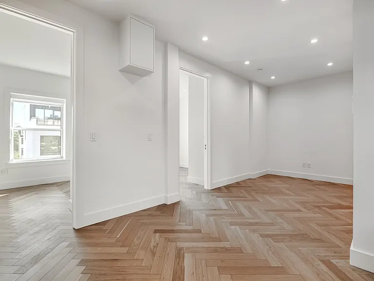 433 Dean St #13 — Photo 6
