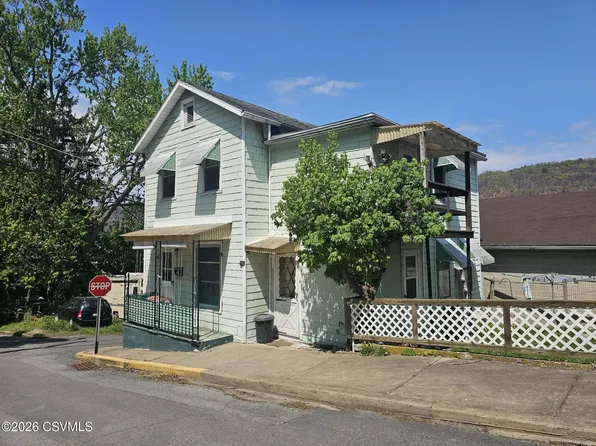 19 W High St, Shamokin, PA 17872