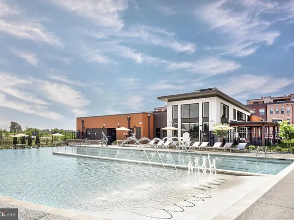 43454 Founder Park Ter, Ashburn, VA 20148