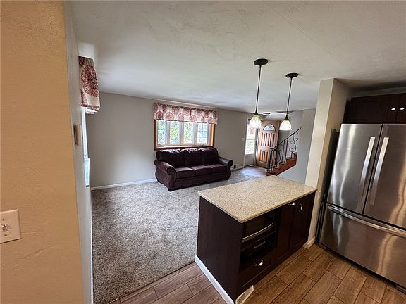 5th image of 1418 Lakeside Dr