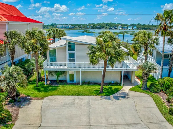 624 Dogwood Dr. S, Garden City Beach, SC 29576