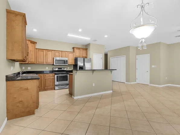 765 Pine Alley St, Fort Walton Beach, FL 32547