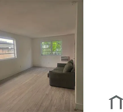 2025 Bay Dr #6 — Photo 5