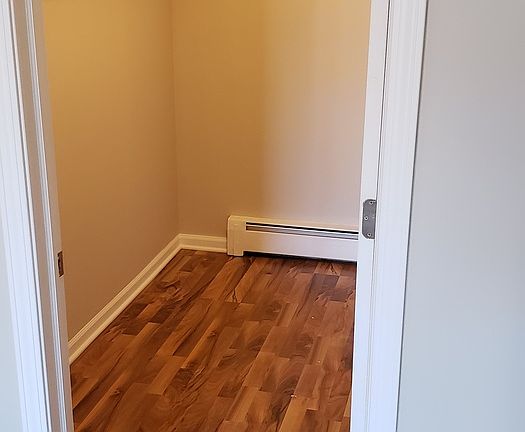 4th image of 1674 Kiowa Dr APT 204