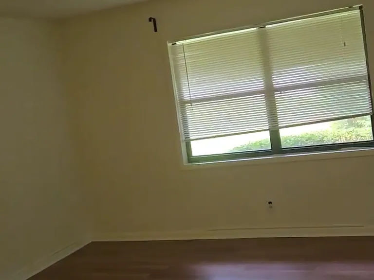 1415 Southland Vista Ct NE — Photo 3