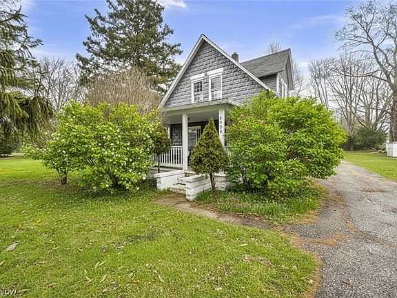 2nd image of 2833 Hubbard Rd