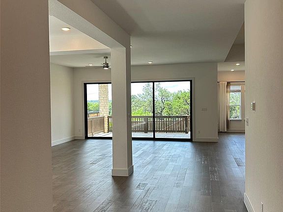 2nd image of 1801 Cullera Dr