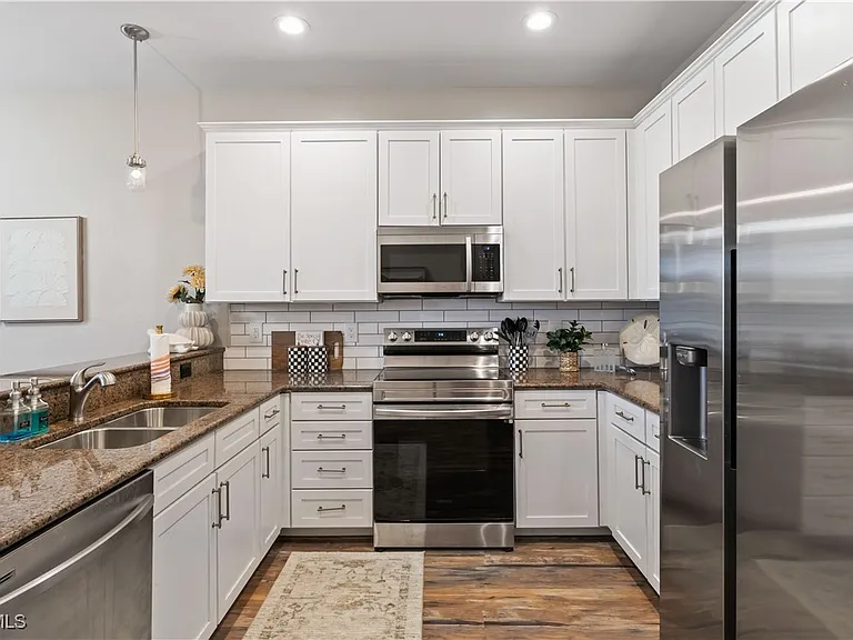 11908 Izarra Way #7005 — Photo 11