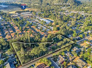 620 3rd St, Rogue River, OR