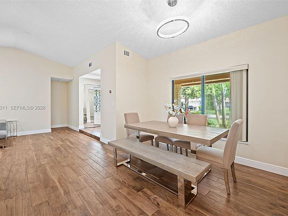 5th image of 14630 Madison Pl