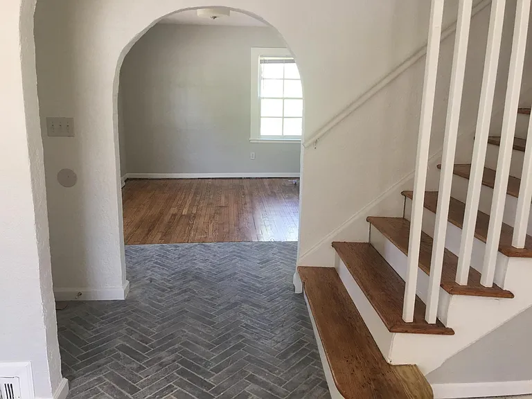 4921 Paseo Blvd — Photo 2