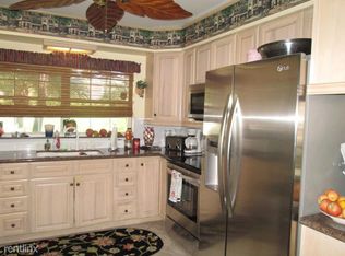 1171 Surf Rd, Riviera Beach, FL 33404