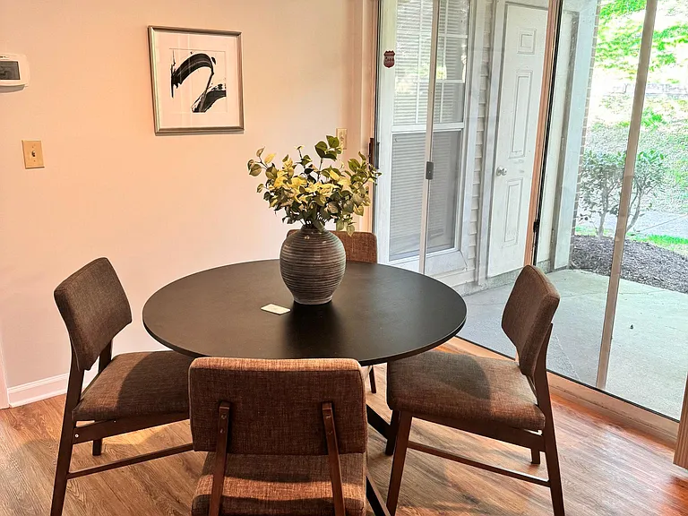 2 Ashlar Hill Ct #2 — Photo 5