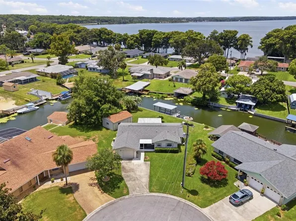 1631 Canal Ct, Tavares, FL 32778