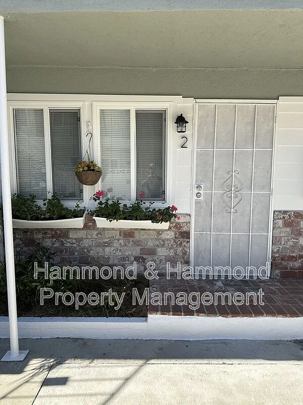 1 bed, 1.0 bath, $1,695 — Photo 2