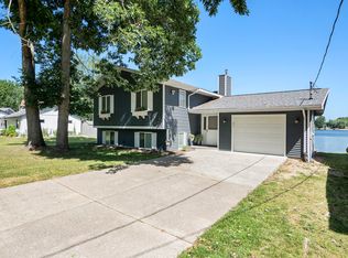 10520 Maple Xing, Stanwood, MI 49346