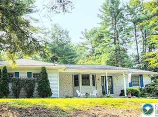 120 Cardinal Dr, Palmerton, PA 18071