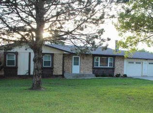 1339 NW Glick Rd, Topeka, KS 66615