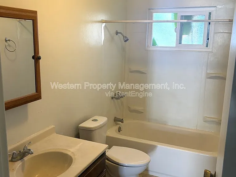 4610 Garnet St — Photo 9