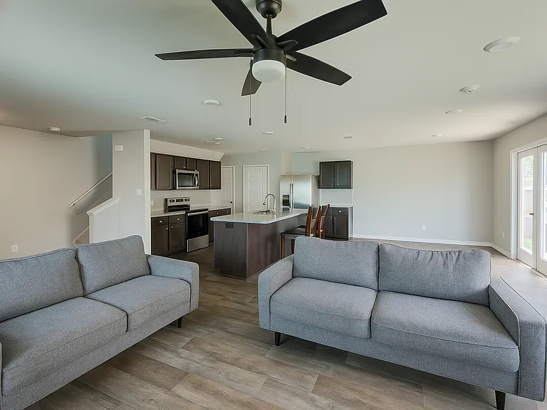 2509 Esplanade St — Photo 2