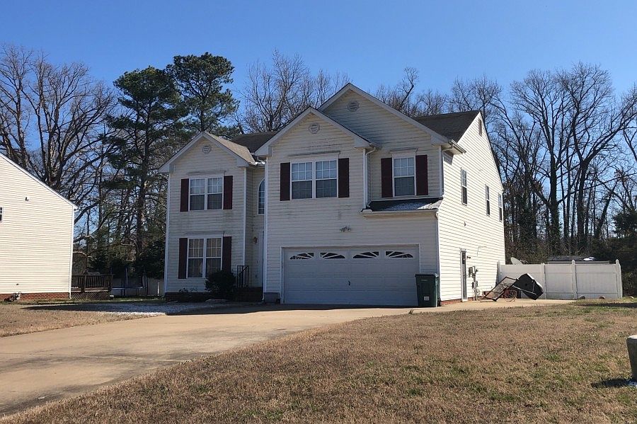 2nd image of 1208 Fort Alvis Way