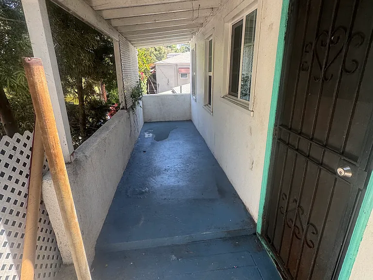 2963 Berkeley Ave #2965 — Photo 8