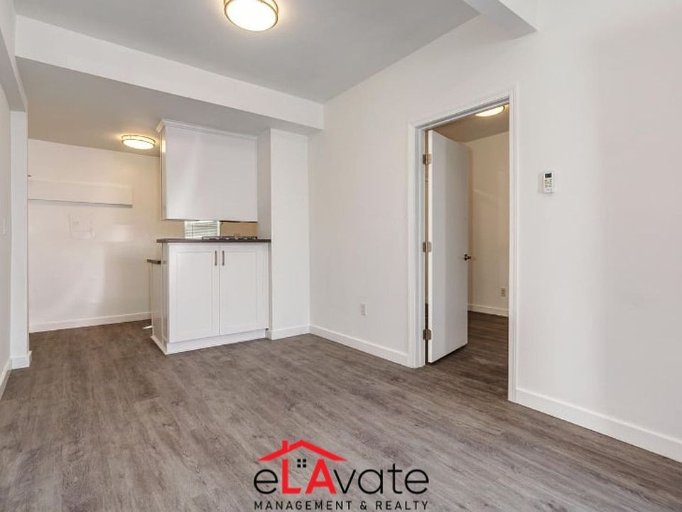 1st image of 2036 Chariton St #Bacc6d8e2