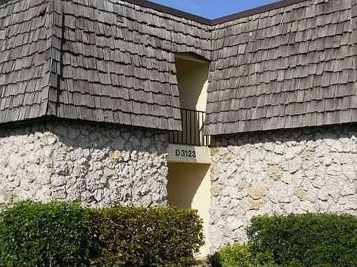 2nd image of 3123 Oakland Shores Dr APT D204
