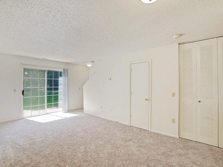 900 West Townhomes — Photo 43