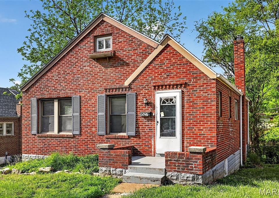 1st image of 9527 Roslan Pl