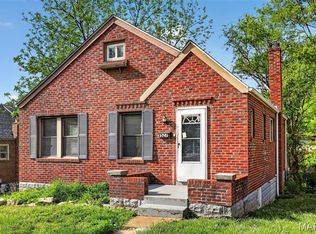 9527 Roslan Pl, Saint Louis, MO 63114