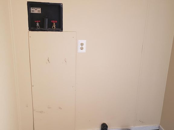 Washer and dryer hookups