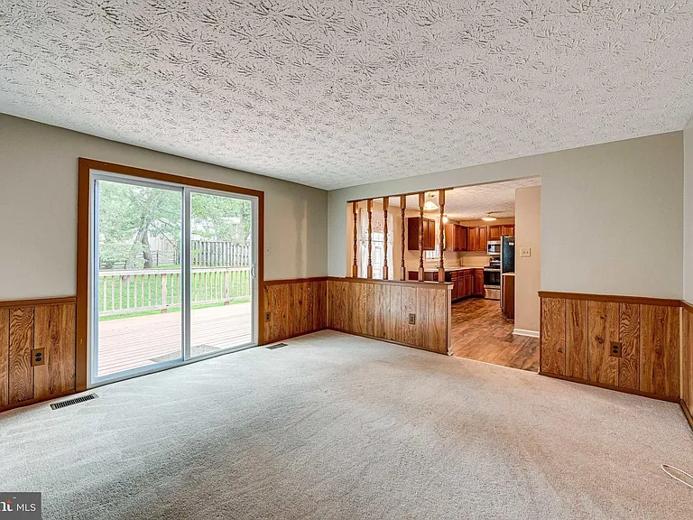 3381 Monarch Ln — Photo 23