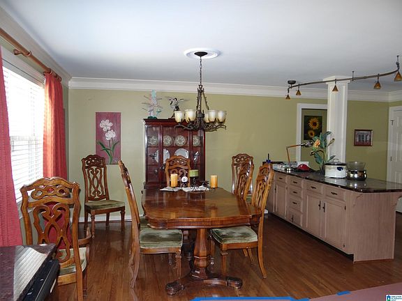 2nd image of 130 Pineview Dr