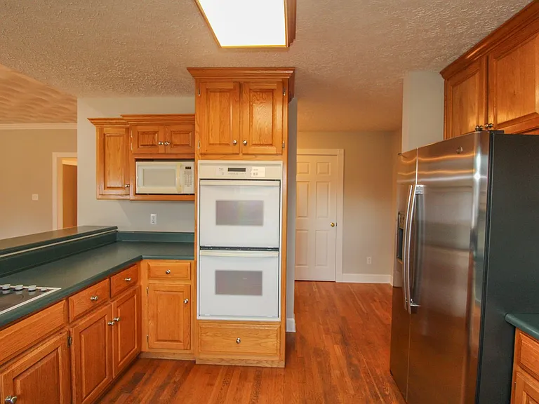 17524 Martin Dr — Photo 13
