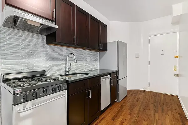 Rented by REAL New York | media 8