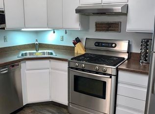 2507 Candlelight Ct, Helmetta, NJ 08828