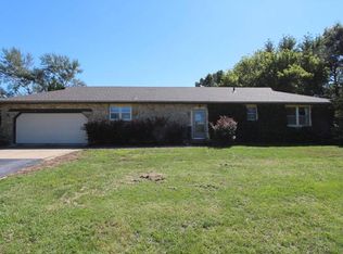 1005 N 1116th Rd, Lawrence, KS 66047