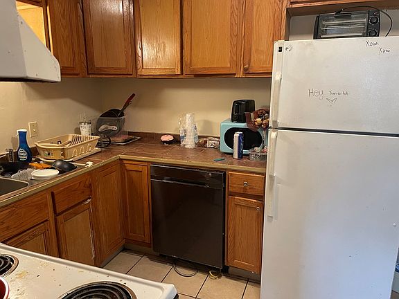 5th image of 1616 Polk Dr