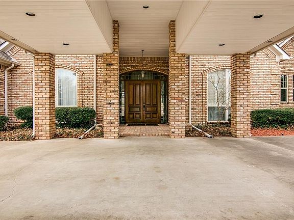 2nd image of 508 Woodstream Pl