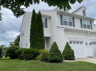 77 Meadow Cir, Mays Landing, NJ 08330