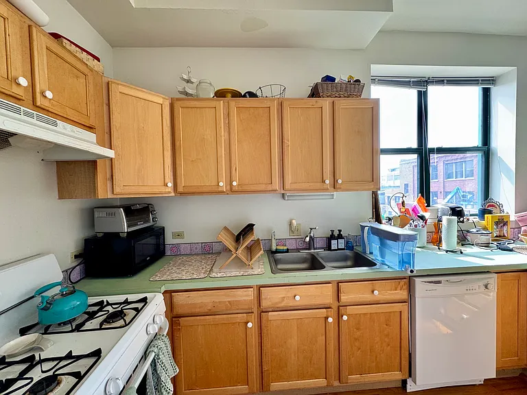 1825 W North Ave #2A — Photo 8